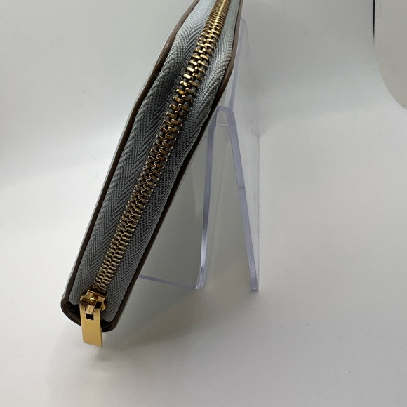 GUC Celine Leather Baby Blue Long Zip Wallet - Picture 3 of 8